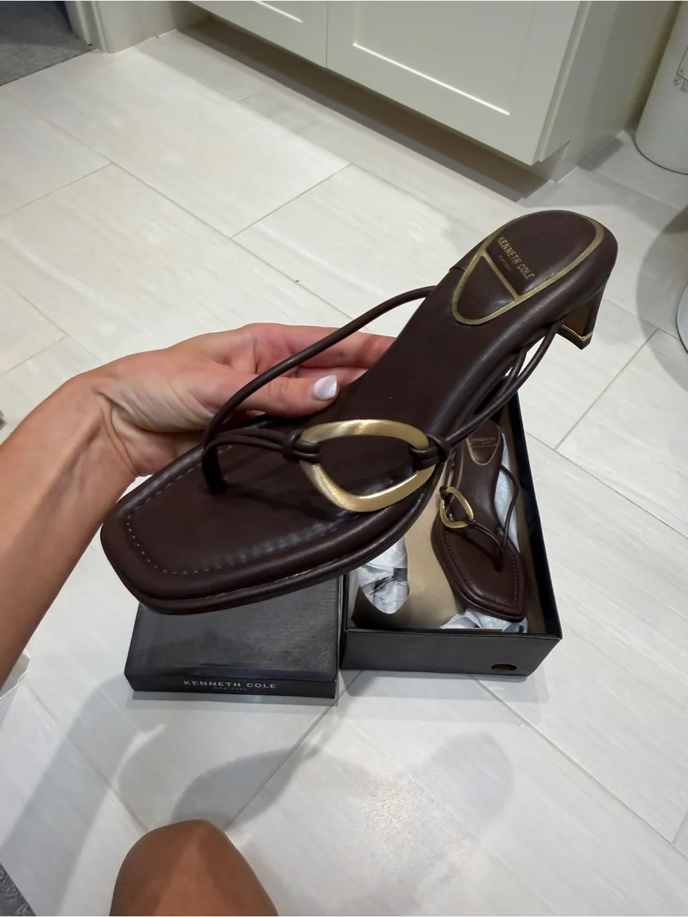 Kenneth Cole Heel Sandal in Dark Brown with Gold Accent 8.5